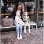 Imagen de Bolsos maternal vegano incluye cambiador y ganchos para el coches