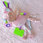 Imagen de Colgante peluche Mia el Flamenco sensorial