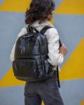 Imagen de Mochila maternal black polar con cambiador 7AM