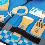 Imagen de Disfraz de policía con accesorios de madera Bigjigs