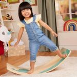 Imagen de Tabla Montessori de equilibrio y balanceo con almohada Btoys