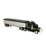 Imagen de Camion Semirremolque de grano John Deere a escala 1:64