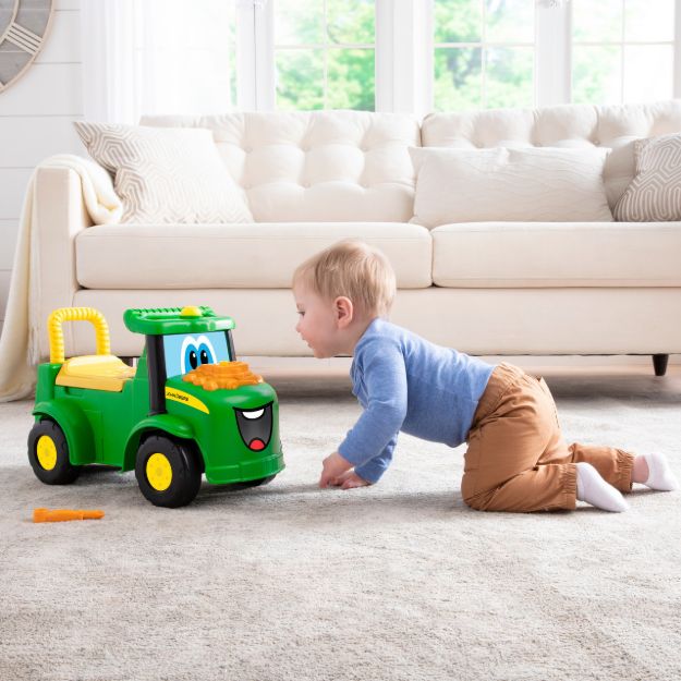 Imagen de John Deere Buggy Tractor Johnny con sonidos y luces