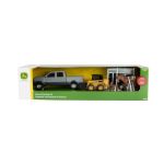 Imagen de John Deere Camioneta Pickup negra con Remolque Para Ganado